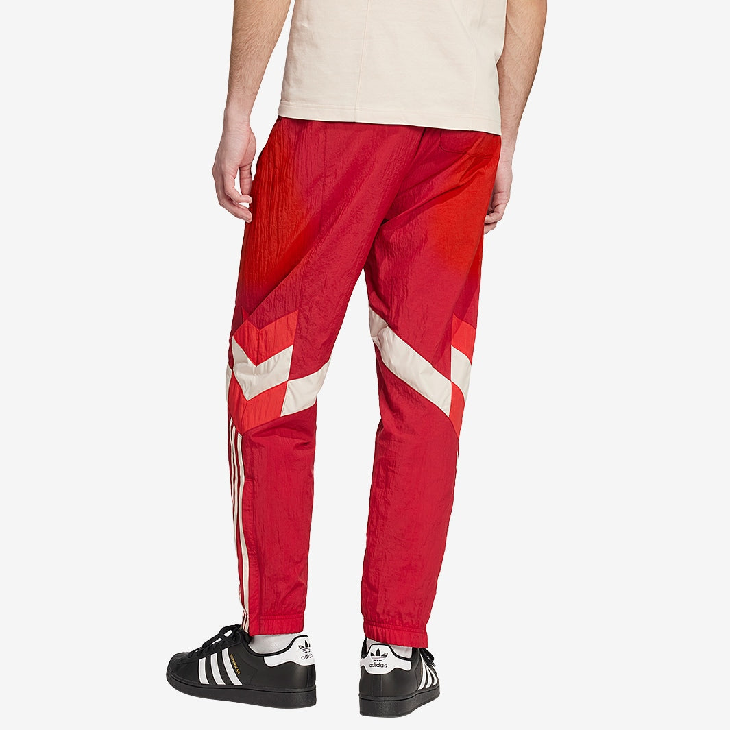 Calça Adidas Originals Bayern de Munique 2024/25