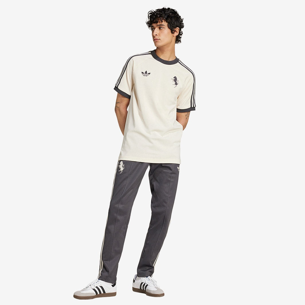 Camisa Casual Adidas Juventus FC 3 Stripes