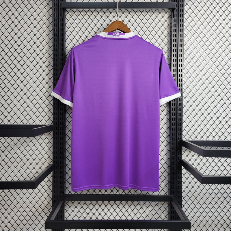 Camisa Retrô Real Madrid 2016/17 Away