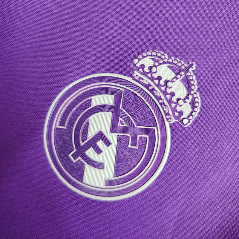 Camisa Retrô Real Madrid 2016/17 Away