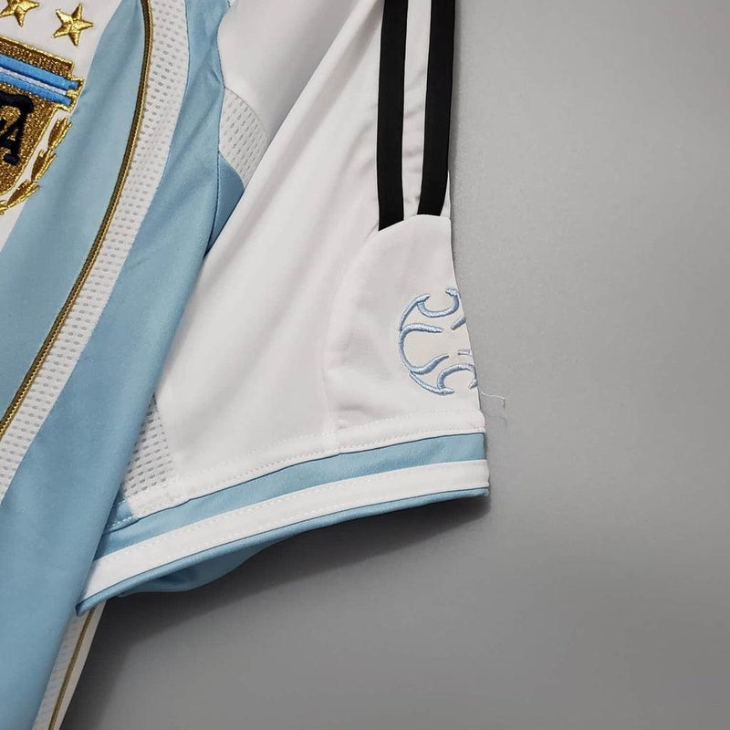 Camisa Seleção Argentina Retrô 2006 Azul e Branca